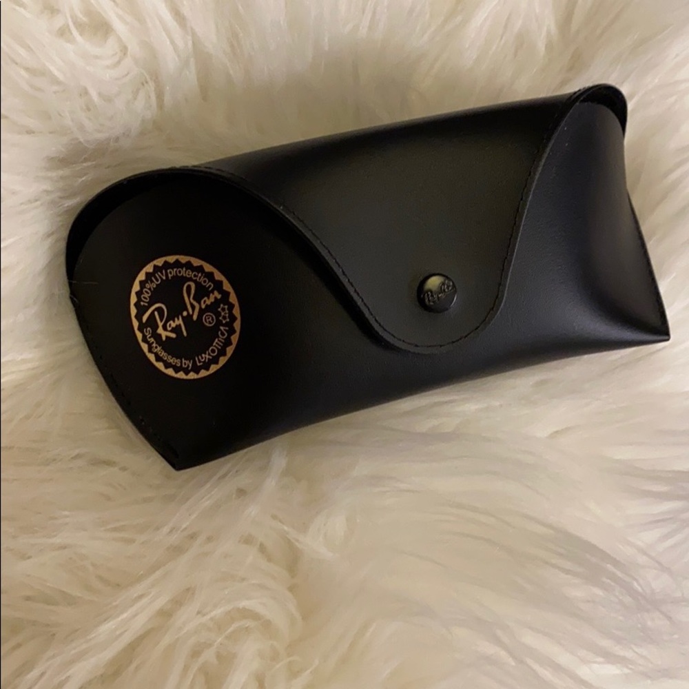 New large ray ban case